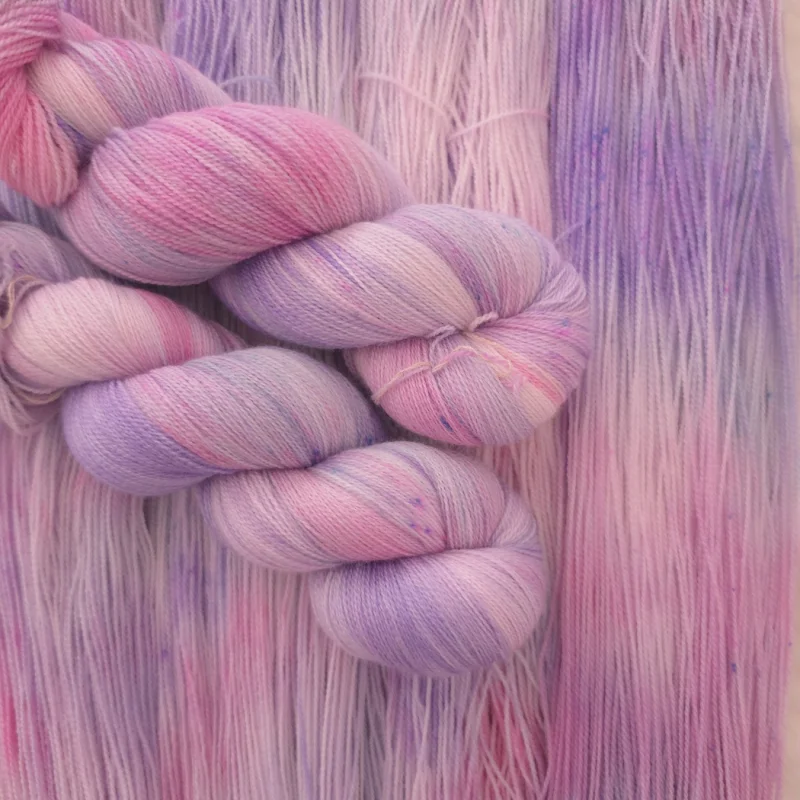 Aurora Pink — Merino Lace 800 · Superwash